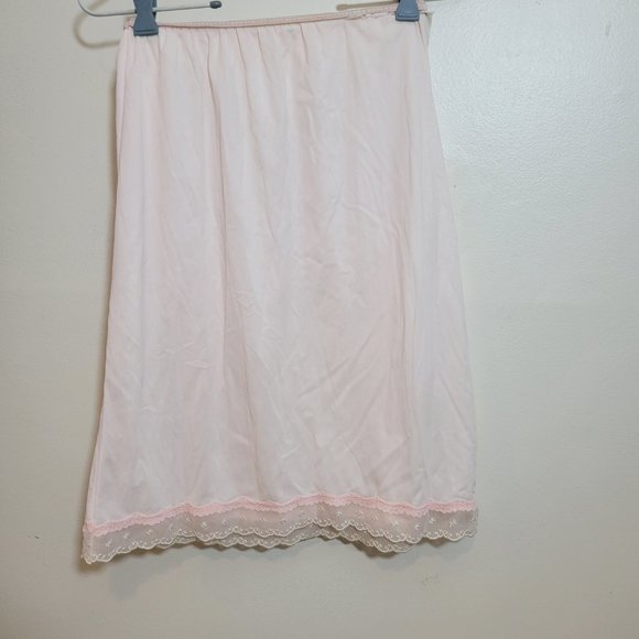 ❤️Vintage 70's Pastel Pink Lace Floral Embroidered Scallop Trim Skirt Slip - Picture 5 of 7